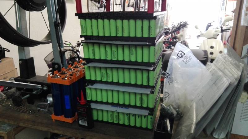 FABRICATION PACK BATTERIE QUAD