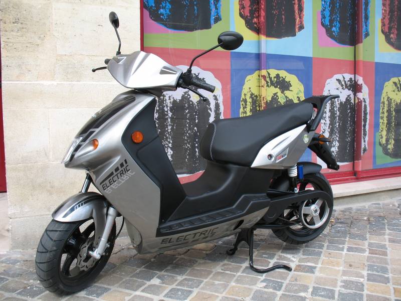 SCOOTER ELECTRIQUE