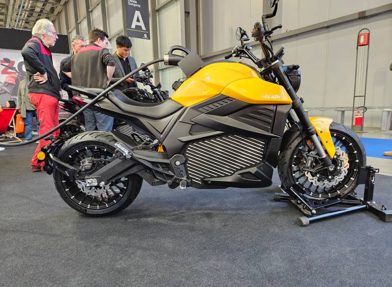 REZON BOHEMIA SALON EICMA