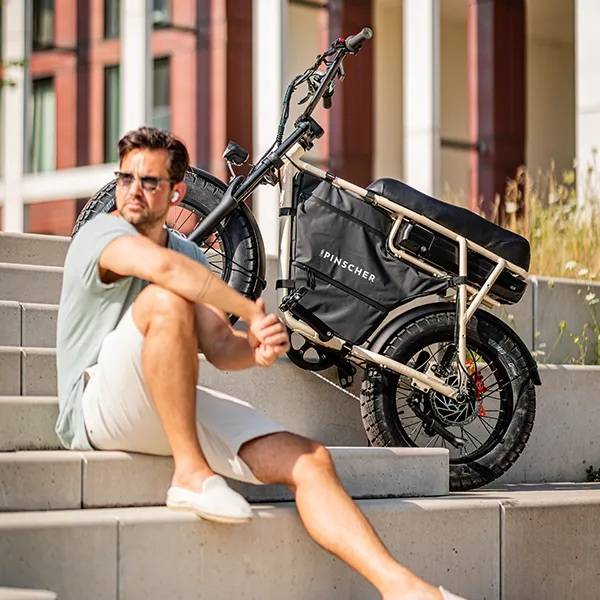 MAGASIN SPECIALISTE ET EXPERT DE L'ELECTRIQUE: Vélos, scooters, motos